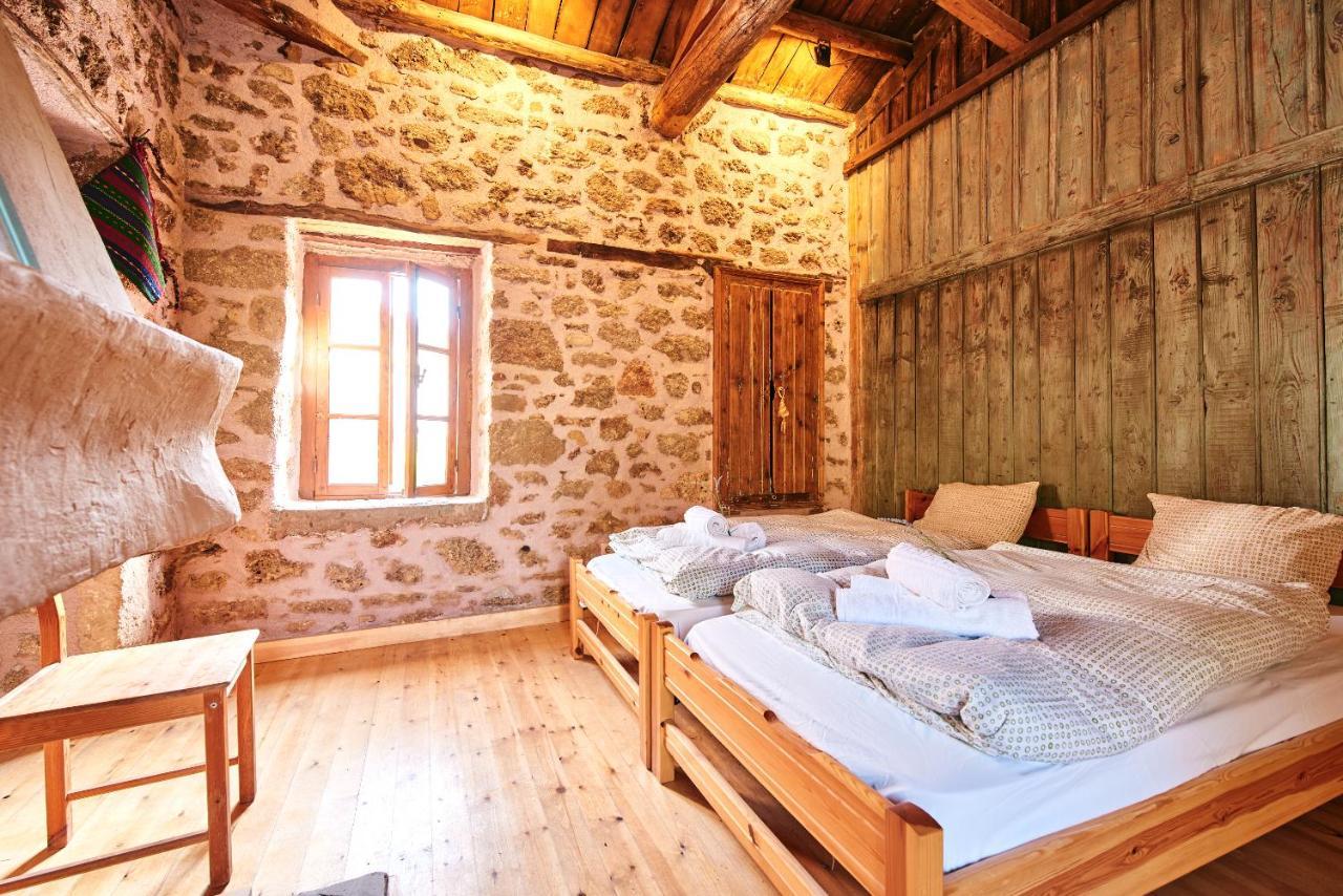 Elisson Hostel Krionérion Екстериор снимка