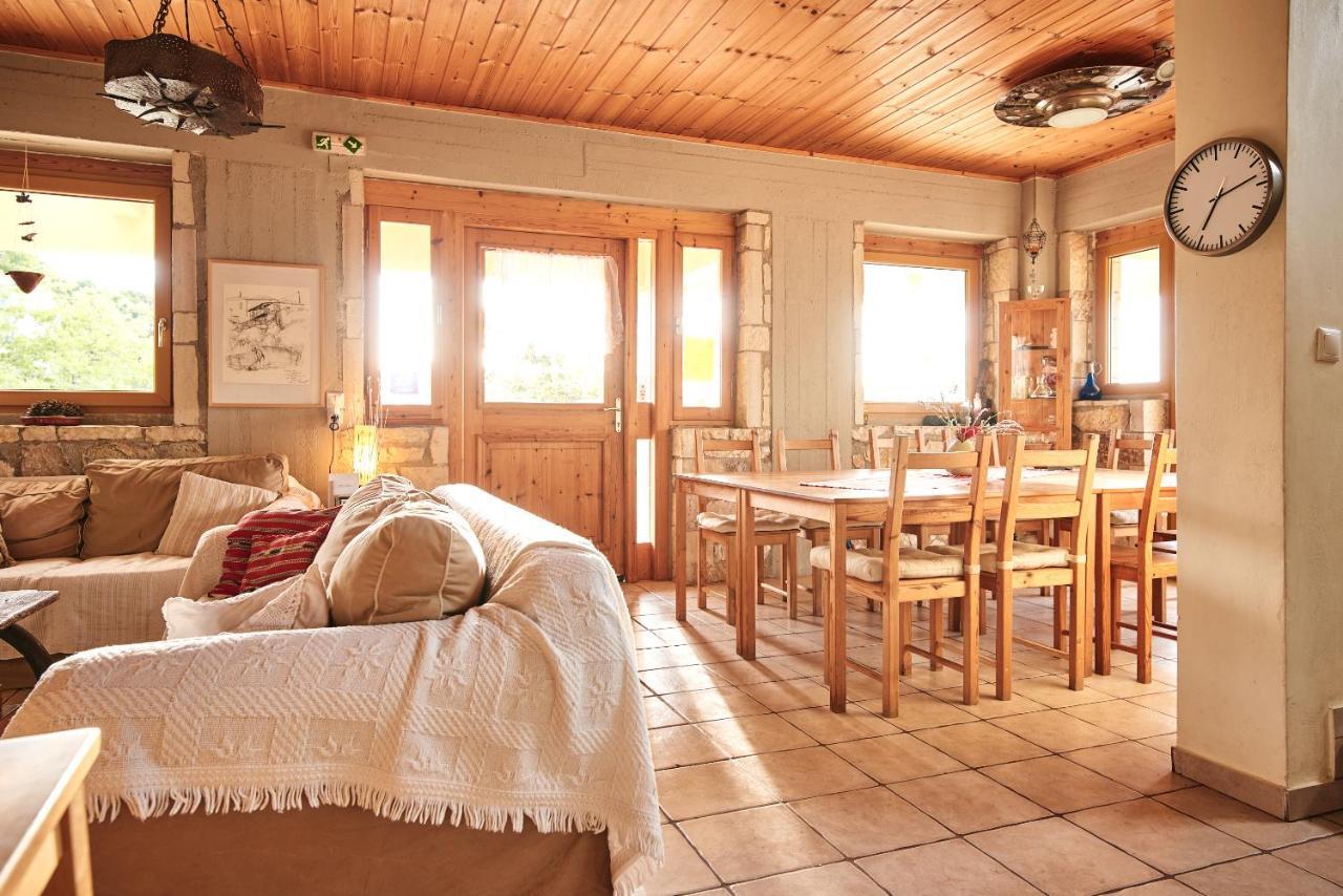 Elisson Hostel Krionérion Екстериор снимка